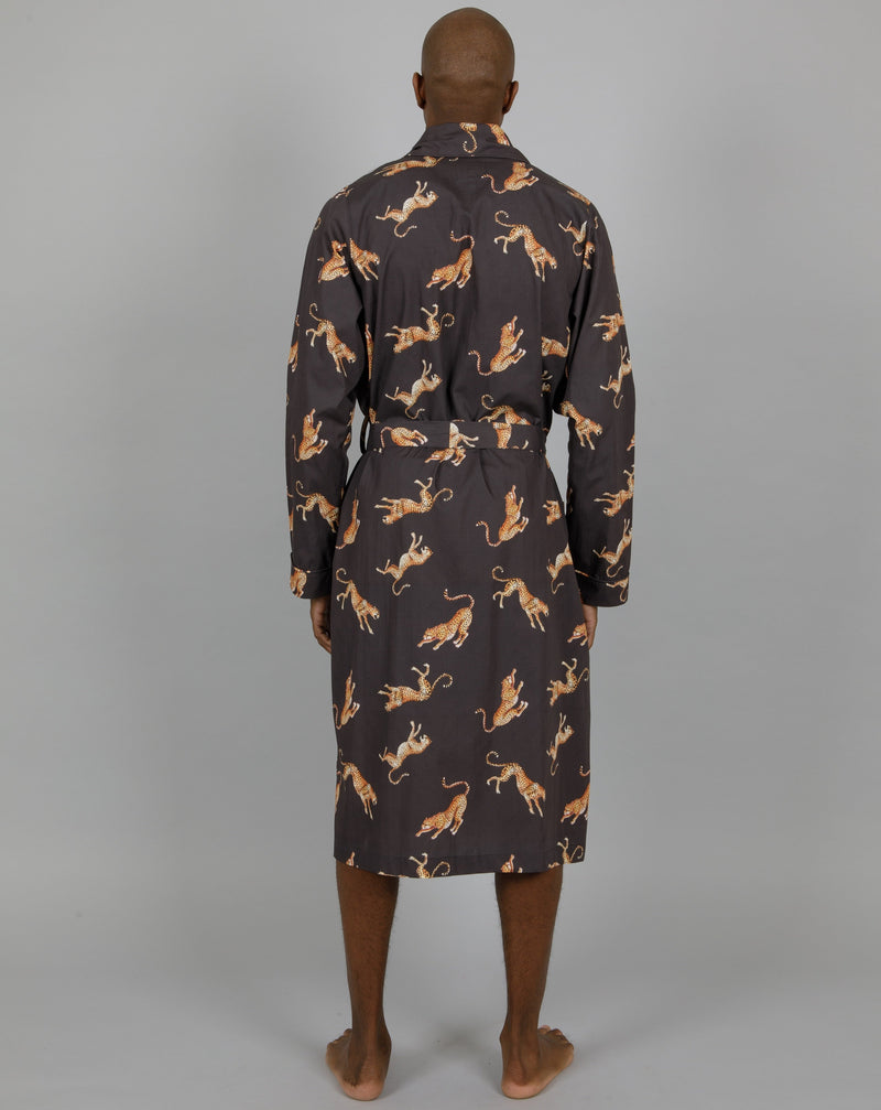 Mens Woven Gown Jumping Cheetah