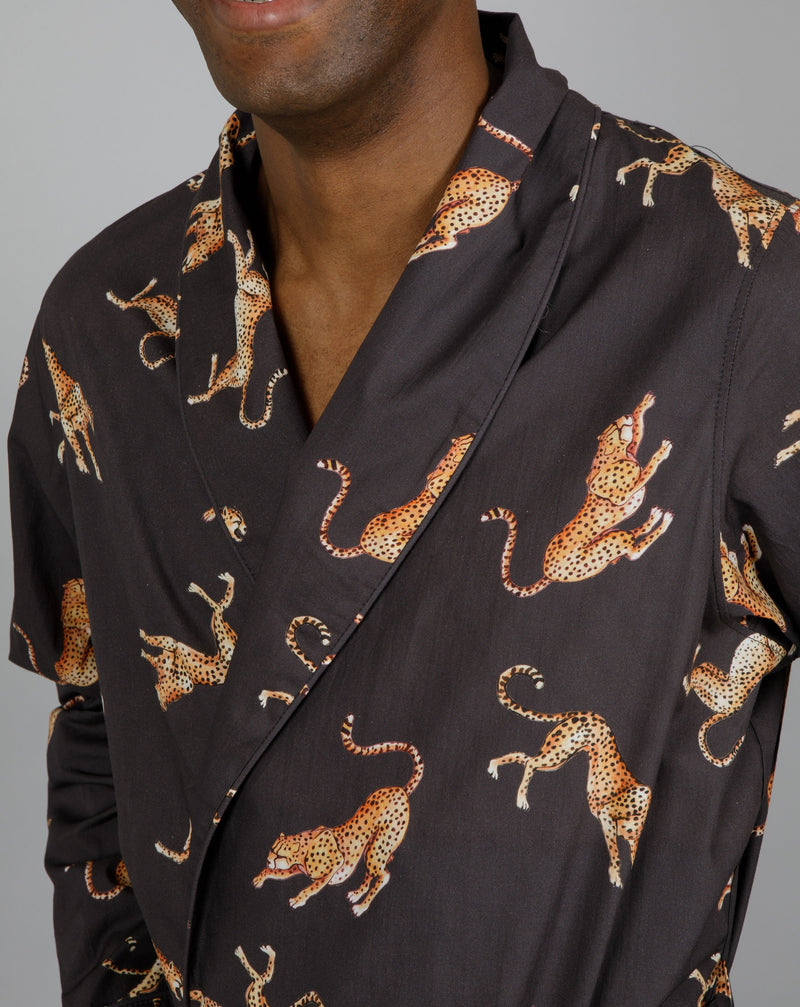 Mens Woven Gown Jumping Cheetah